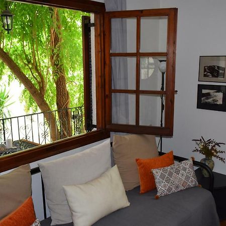 Apartament House Inside Garden Wolos Zewnętrze zdjęcie